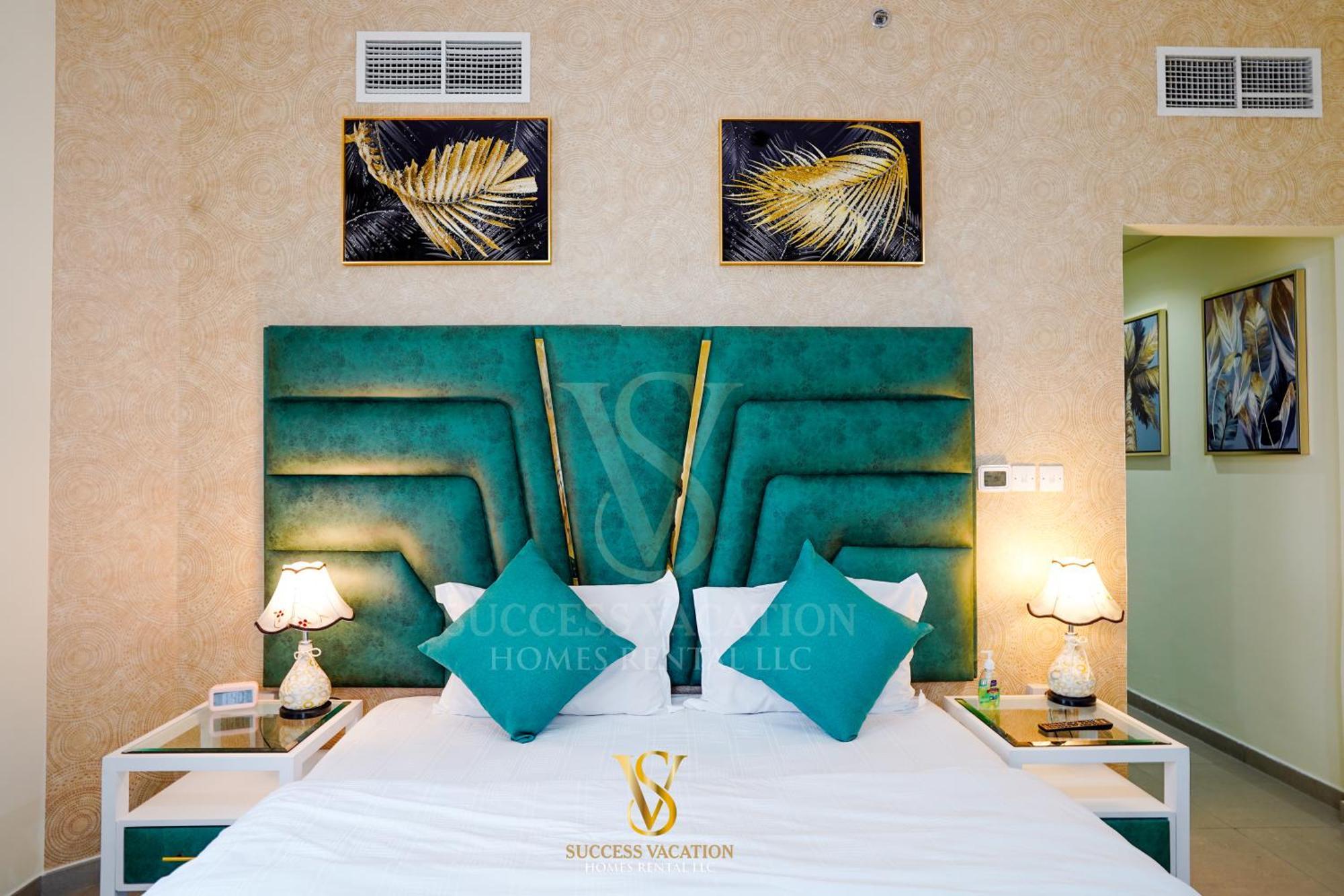 Marina , Success Luxury Apartments, Near Jbr And Metro Station-daily Free Housekeeping Included * Dubai