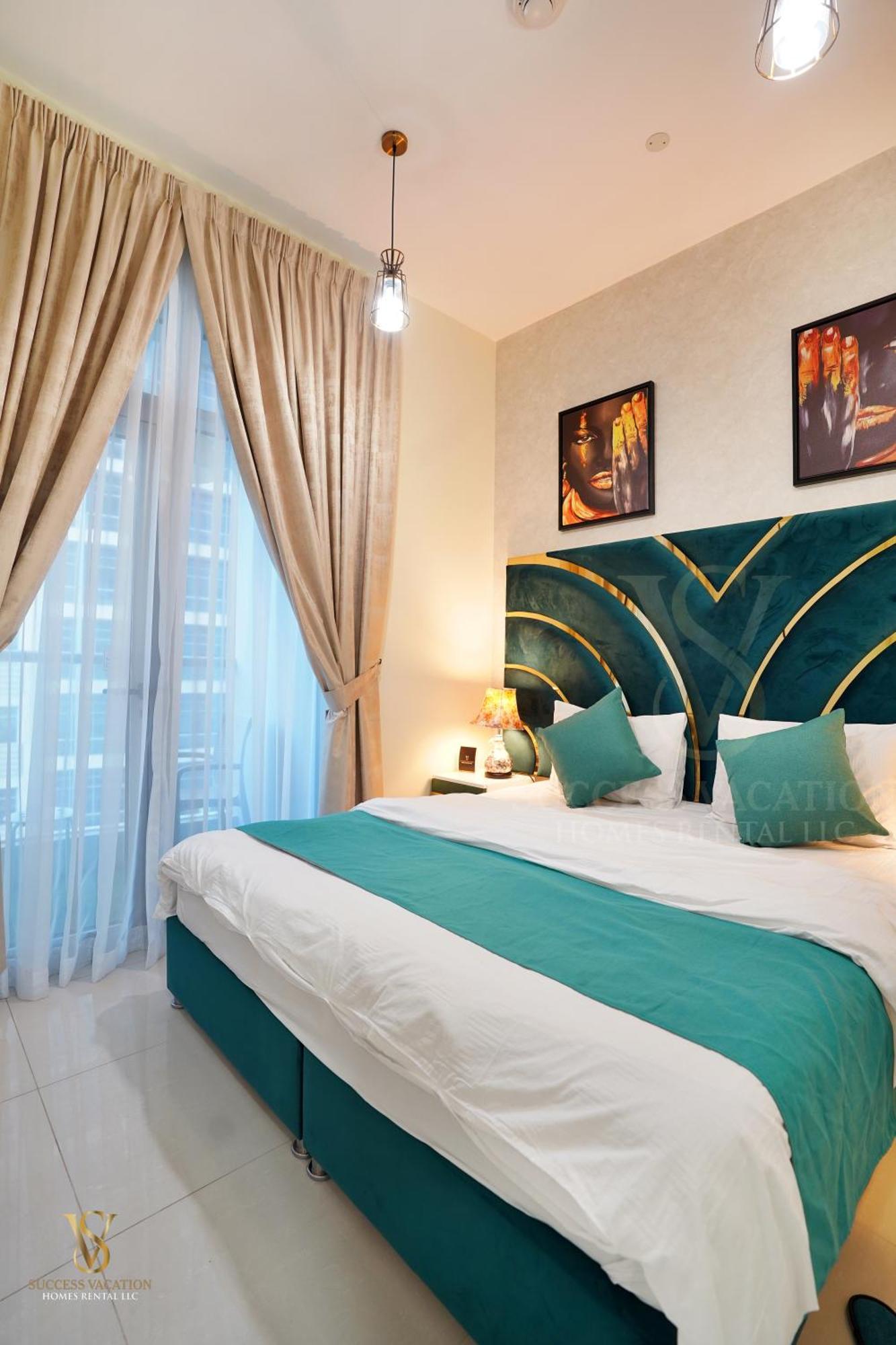 Marina , Success Luxury Apartments, Near Jbr And Metro Station-daily Free Housekeeping Included Appartamento *