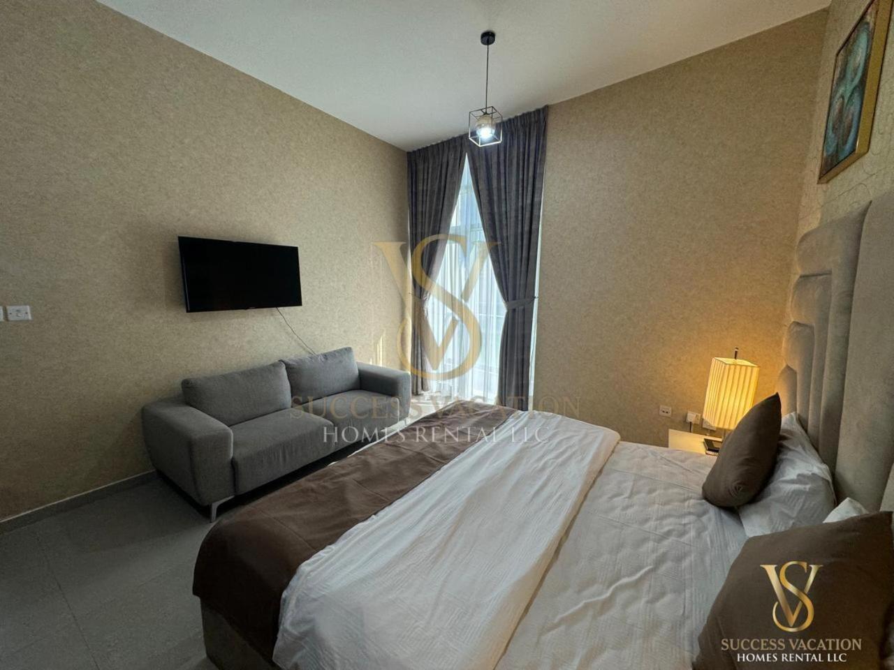 Appartement Marina , Success Luxury Apartments, Near Jbr And Metro Station-daily Free Housekeeping Included *