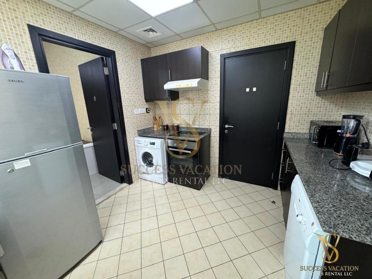 Marina , Success Luxury Apartments, Near Jbr And Metro Station-daily Free Housekeeping Included Дубай
